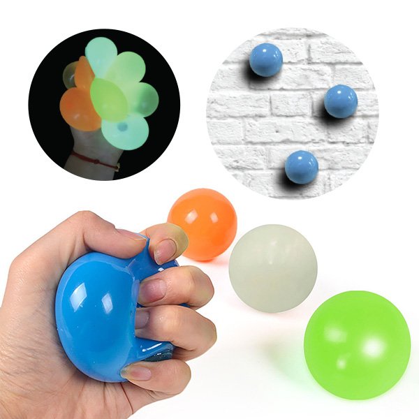 LEPIVÉ MÍČKY ZÁŘÍCÍ VE TMĚ - Stickyball